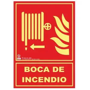 Boca de incendio a la izquierda
