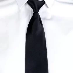 Corbata con nudo