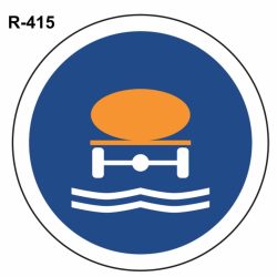 Señales tráfico productos contaminantes